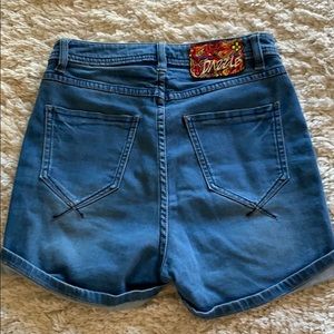 Duzzle jean shorts in blue stretchy material
